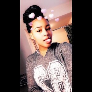 Meet your Posher, Lexi